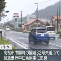 緊急走行中のパトカーが追跡中に車に追突　女性が軽傷　高松市