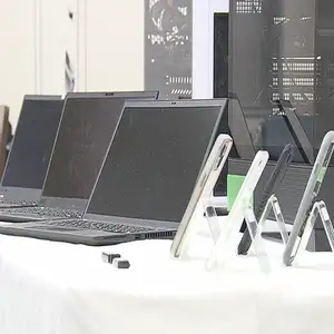 「楽天モバイル」の通信回線を他人名義で不正に契約できるサイトを運営　19歳男を逮捕